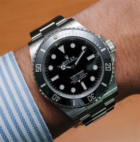 rolex submariner right hand|rolex submariner 124060 values falling.